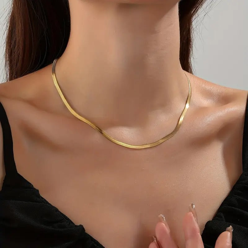 Collier à chaîne en os