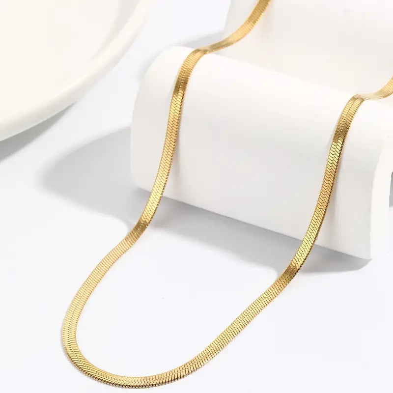 Collier à chaîne en os