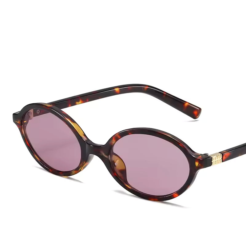 Trendy Oval Sunglasses for Women – Chic & Modern Style