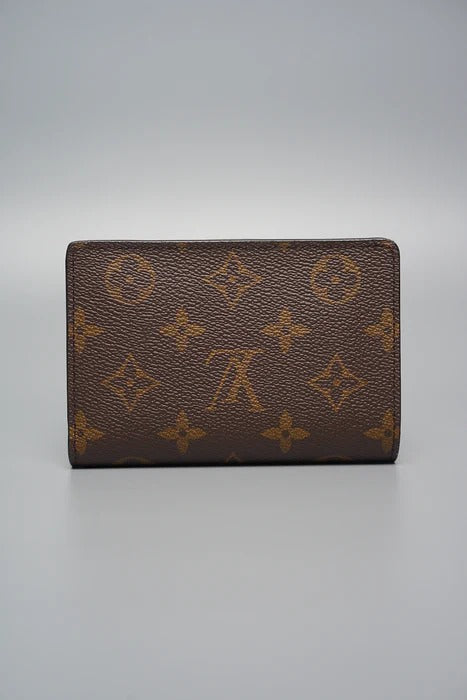 Elegant Red Checkered Women’s Wallet