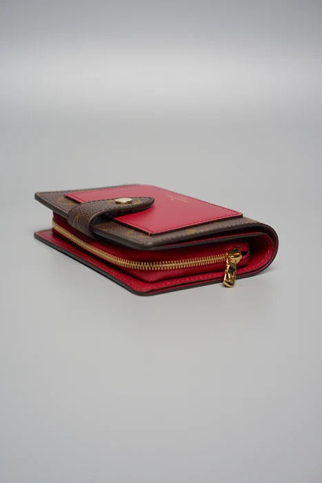 Elegant Red Checkered Women’s Wallet